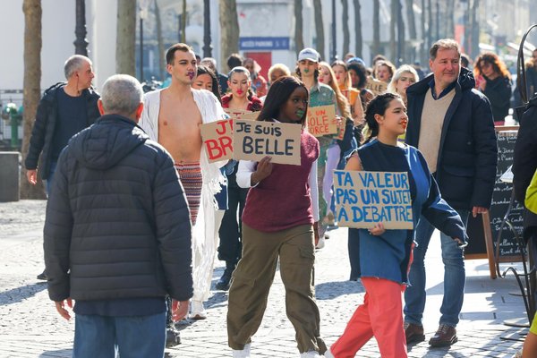 Cinéma et Réalité : L'Impact des Films sur Notre Perspective du Monde