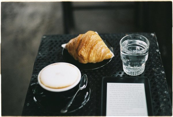 Qu'est-ce qu'un bon caviste à paris : découvrons la cave du canal